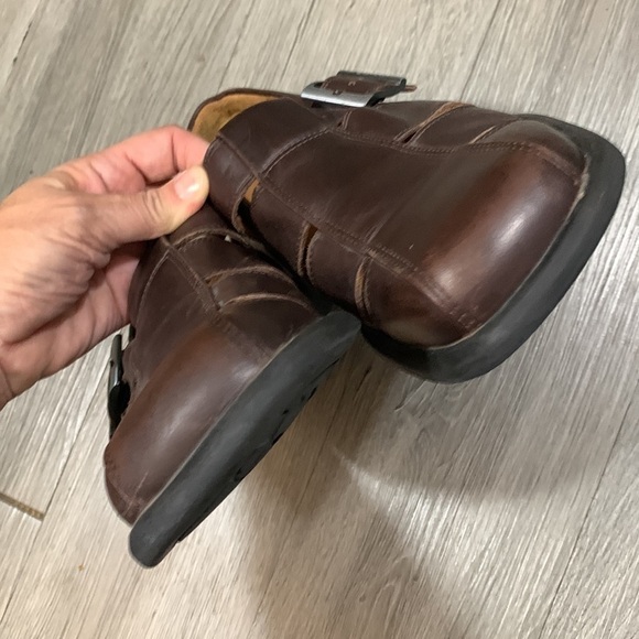 Ecco Men’s Brown Leather Fisherman Sandals size 10